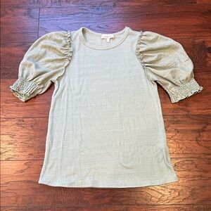 Hailey & Co Ribbed Knit Top with Puff Sleeves small
